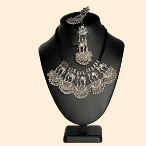 Gajagamini Neckpiece Set